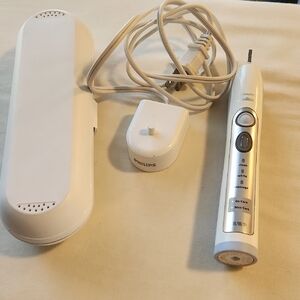Philips White Sonicare Flexcare Electric Toothbrush Set